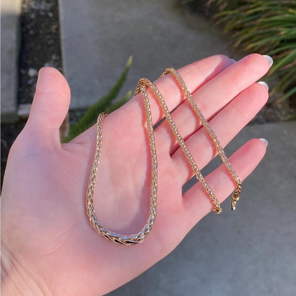 Elegant 14K Graduated Wheat Necklace - Picture 3 of 8